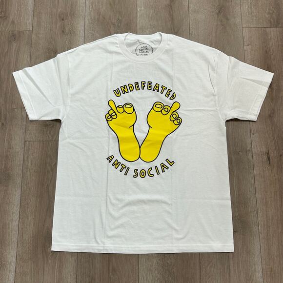 Anti Social Social Club x Undefeated Middle Finger Tee T Shirt size XL White B2 - Picture 1 of 6